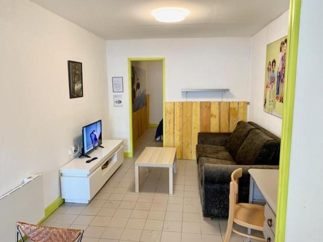 Le Depot Studio Du Petit Port Champvert Exterior photo